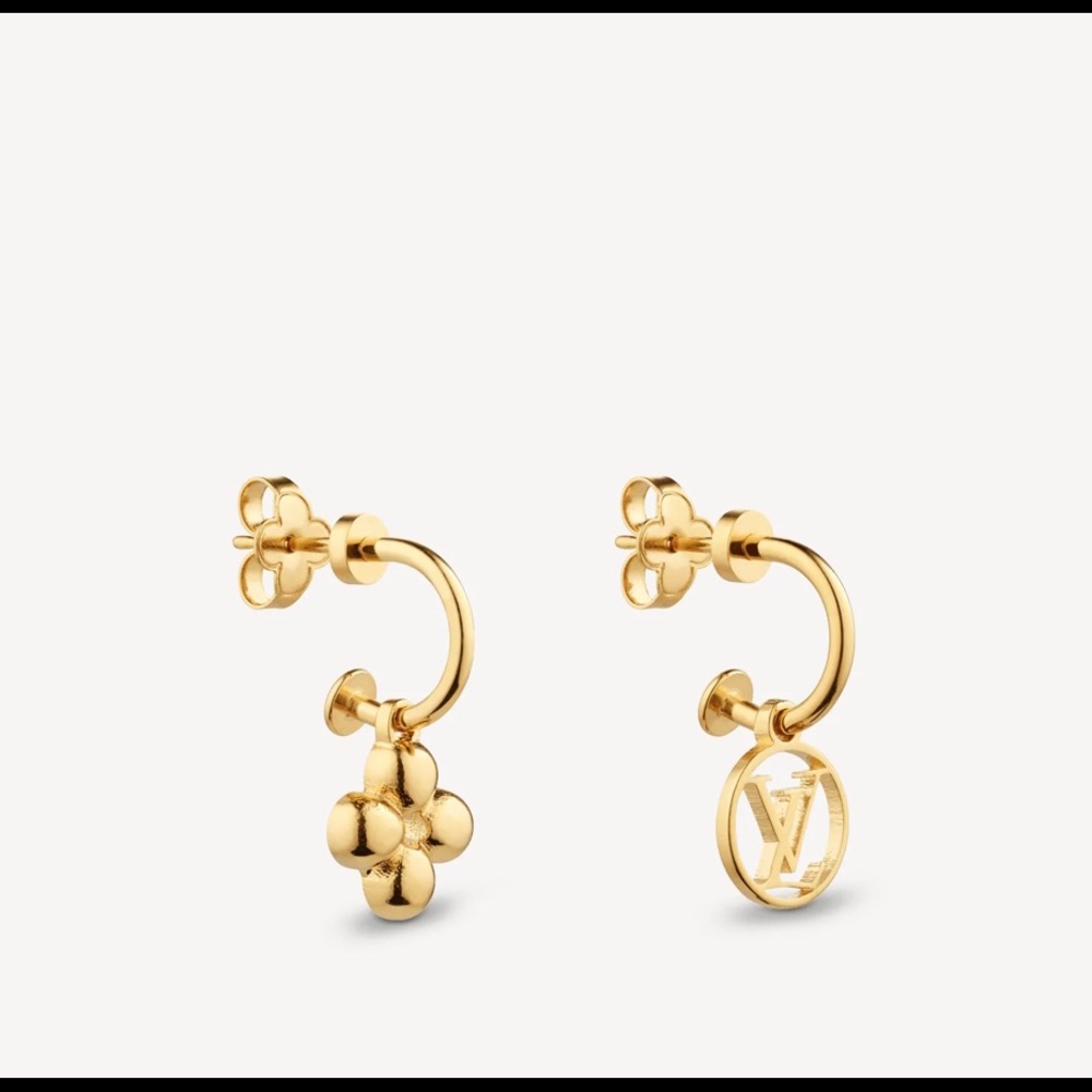 Brand new Louis Vuitton earrings.